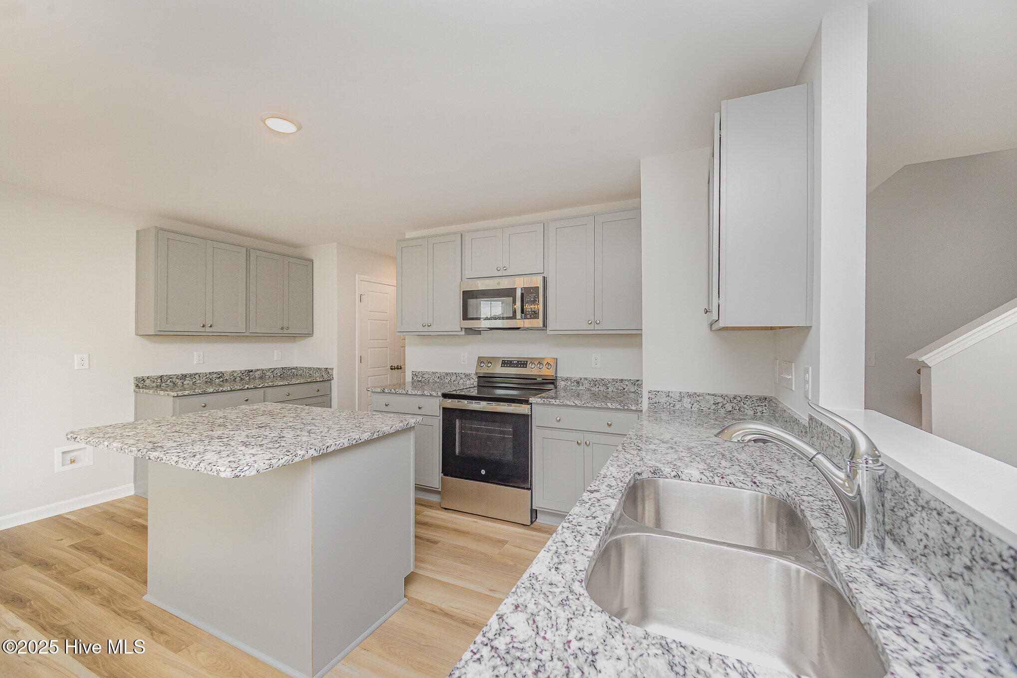 44 Chloe Court Selma, NC 27576 - Photo 13 of 27 44 Chloe Ct 12