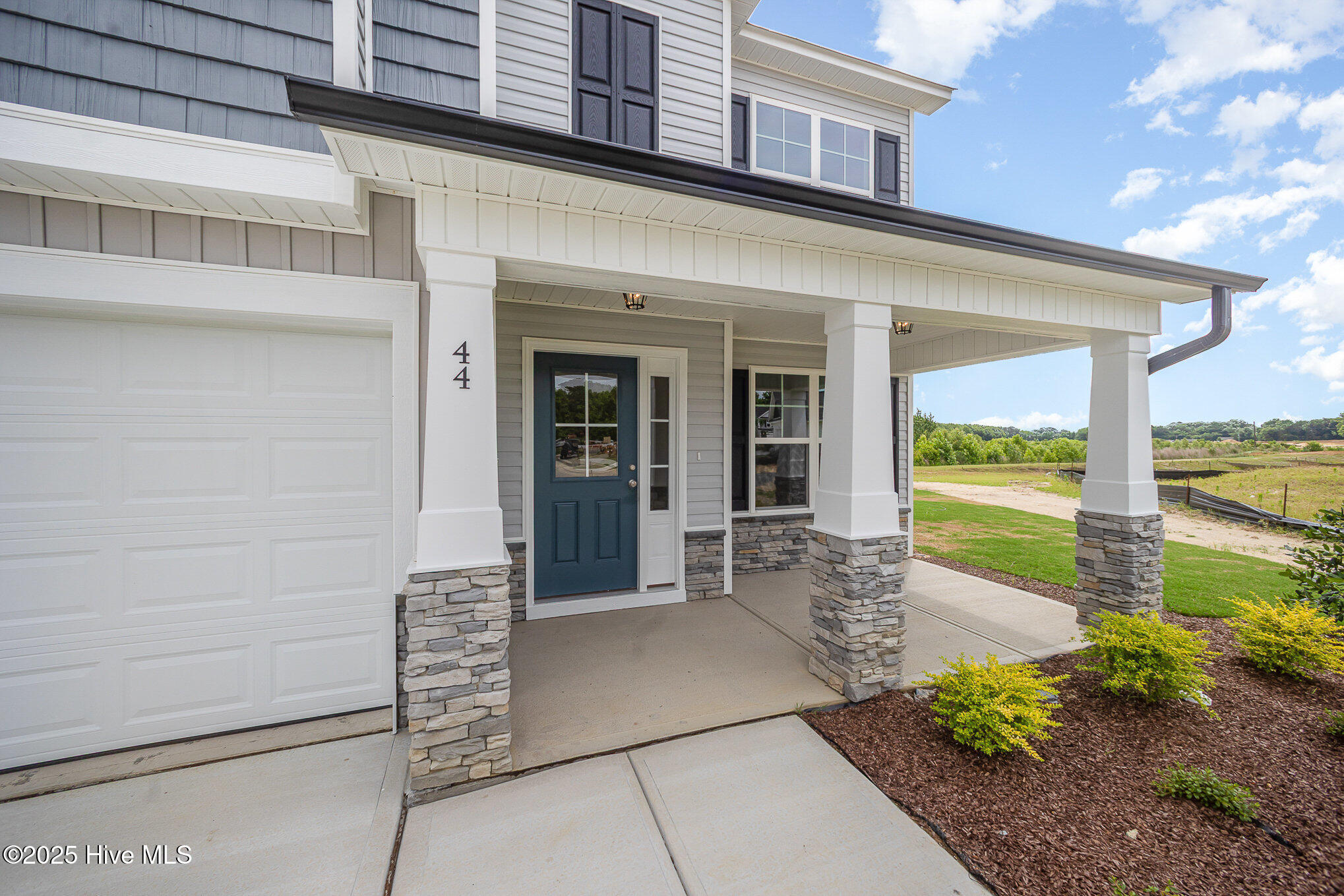 44 Chloe Court Selma, NC 27576 - Photo 4 of 27 44 Chloe Ct 4
