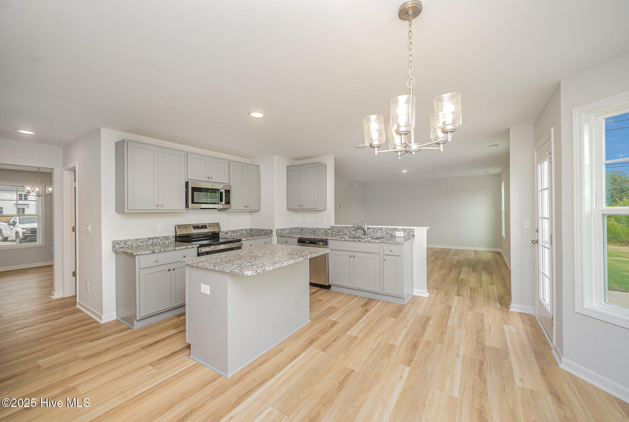 44 Chloe Court Selma, NC 27576 - Photo 9 of 27 44 Chloe Ct 8