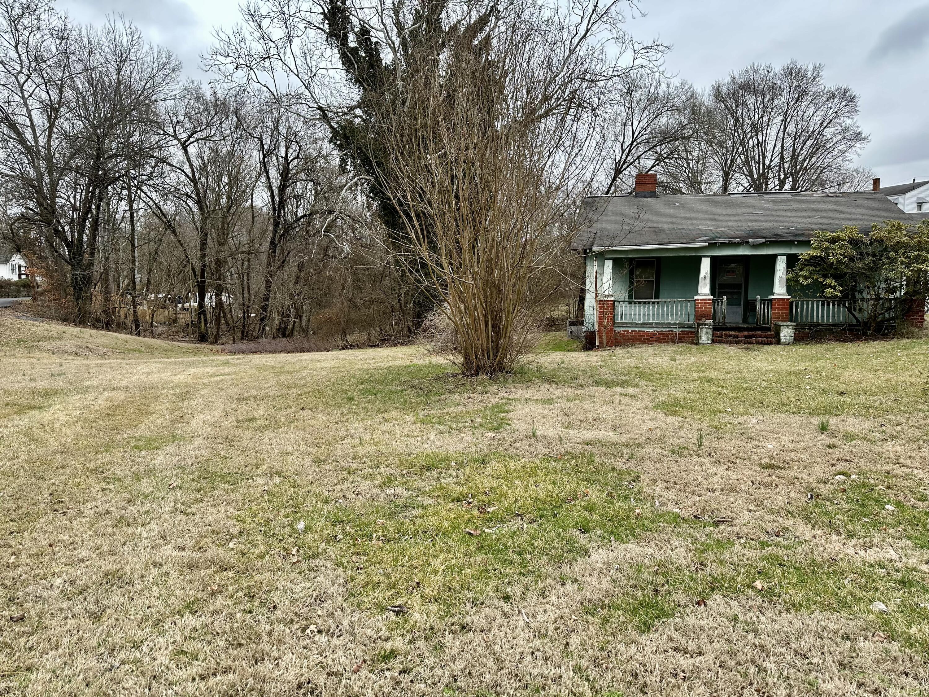 1645 Reedy Creek Road Kingsport, TN 37664 - Photo 3 of 15 IMG_8253