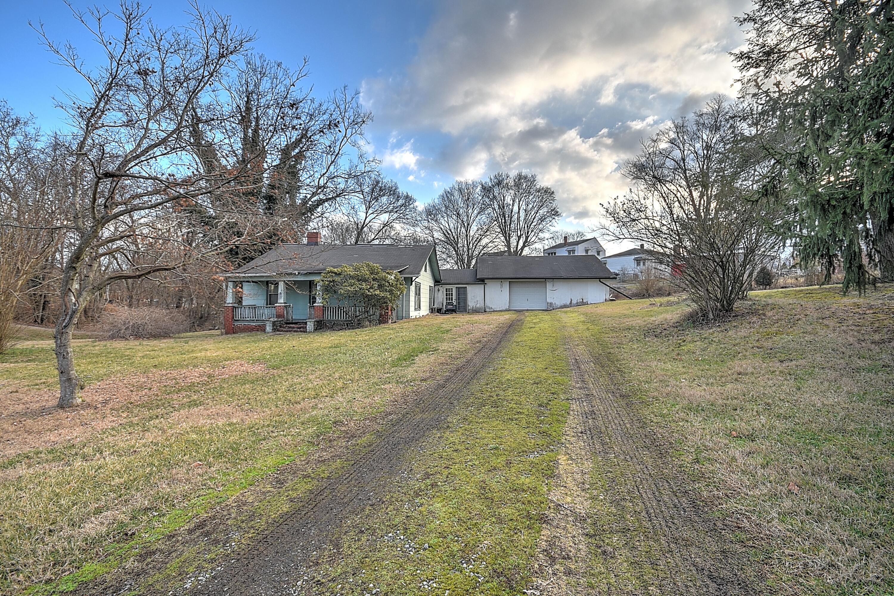 1645 Reedy Creek Road Kingsport, TN 37664 - Photo 8 of 15 DSC_7196_197_198_199_200_201_202