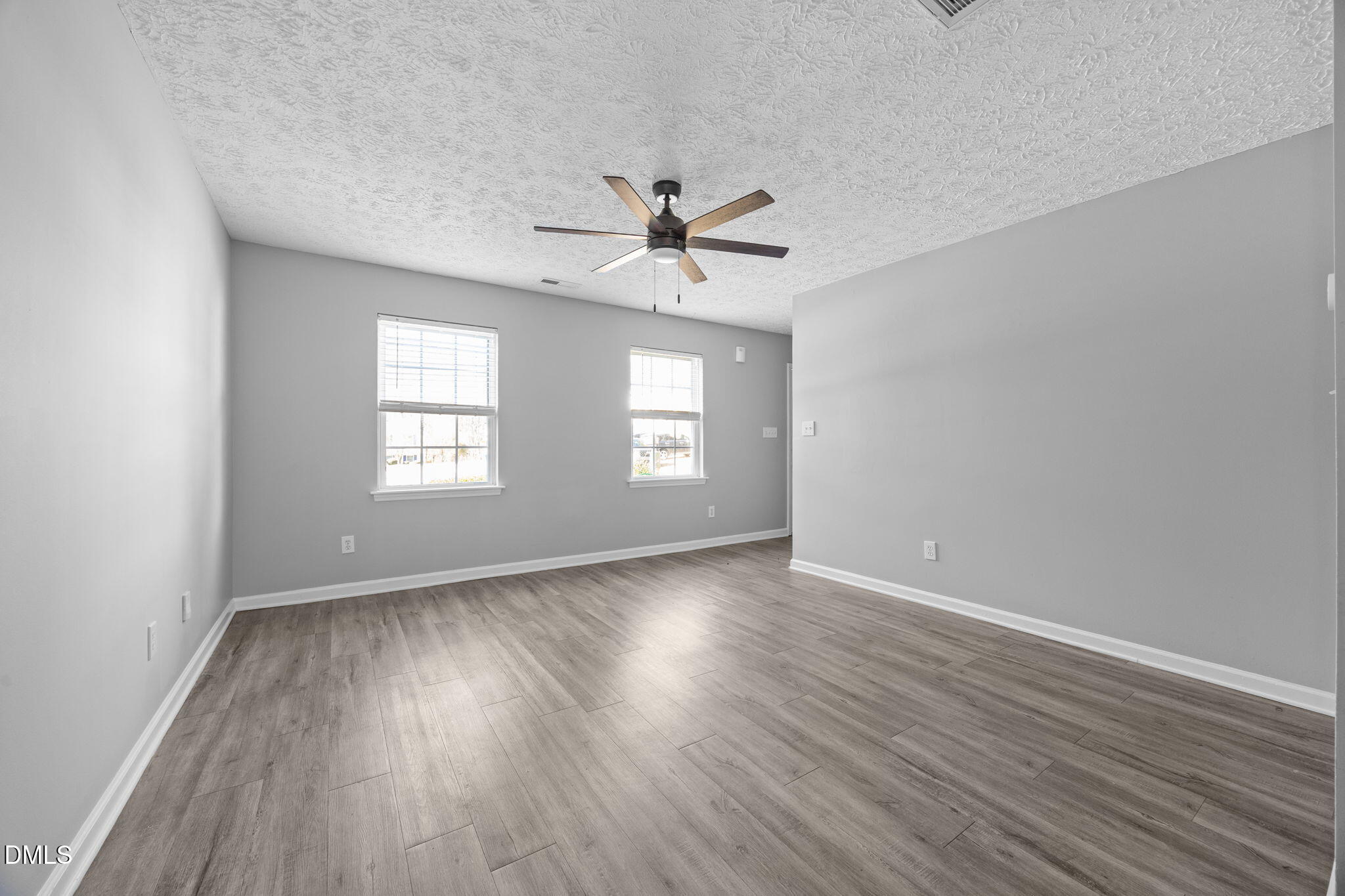 3109 Ebony Court Raleigh, NC 27610 - Photo 3 of 26 20-web-or-mls-IMG_1597