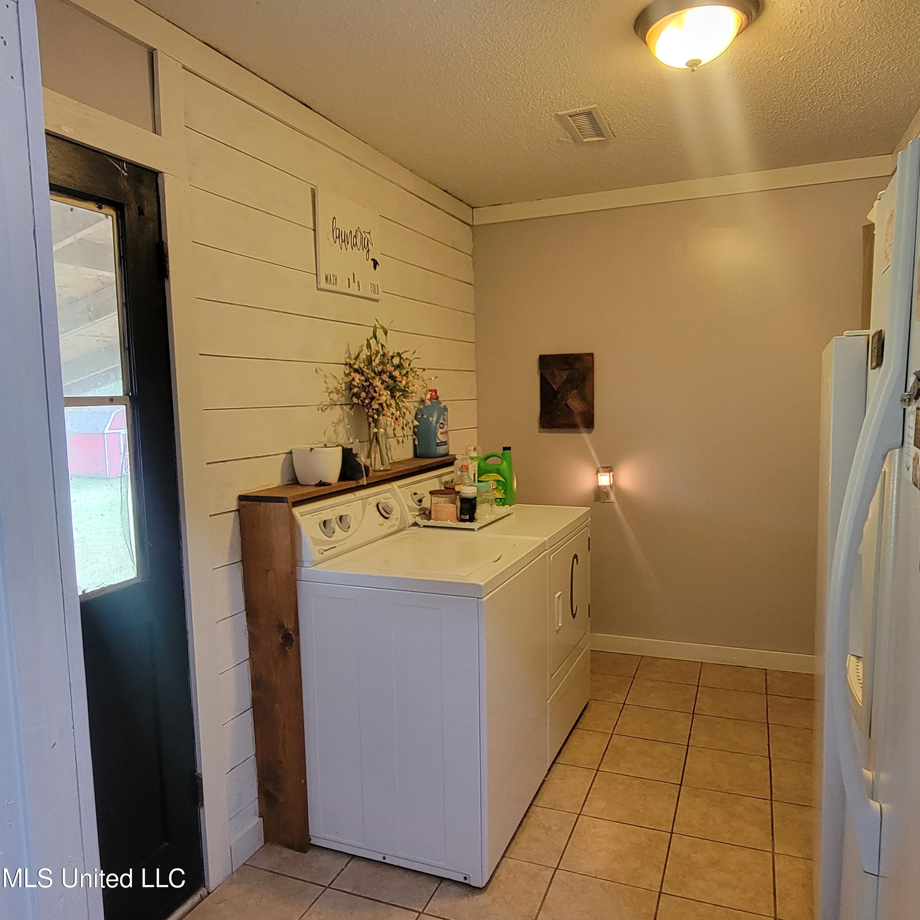 415 Metra Road Coldwater, MS 38618 - Photo 14 of 31 20230924_114738