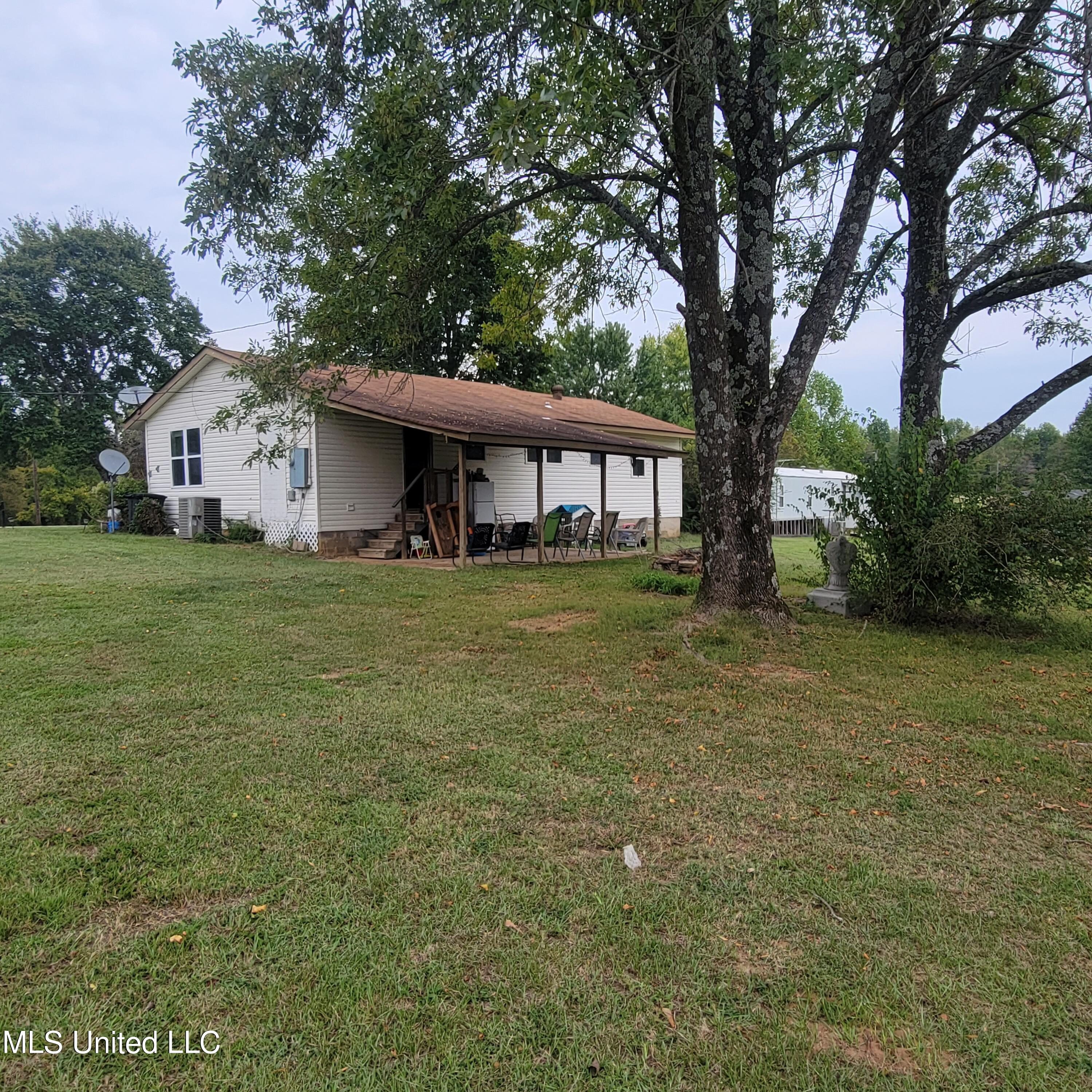 415 Metra Road Coldwater, MS 38618 - Photo 3 of 31 20230924_114312
