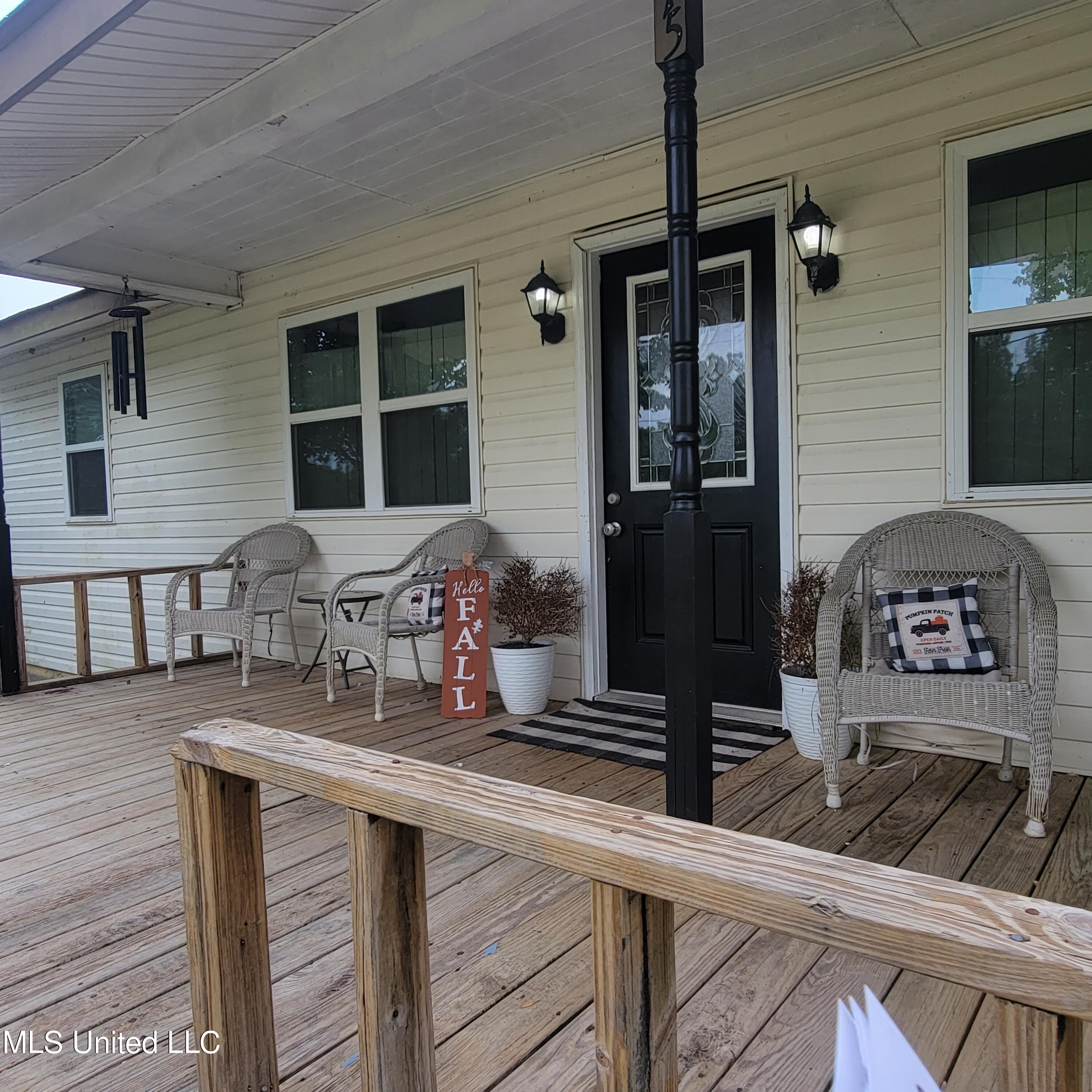 415 Metra Road Coldwater, MS 38618 - Photo 6 of 31 20230924_114546