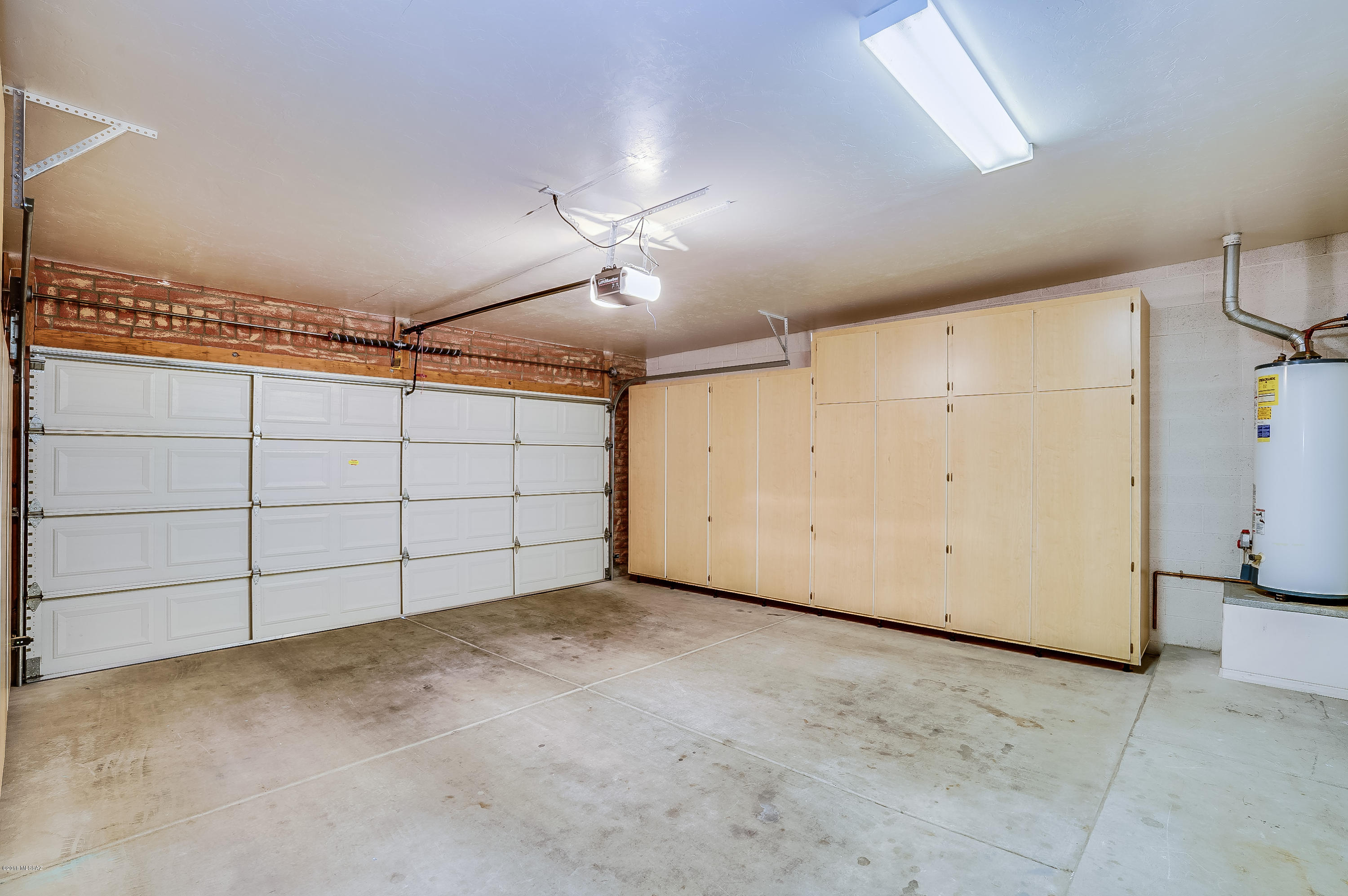 60 Silverado Oro Valley, AZ 85737 - Photo 36 of 50