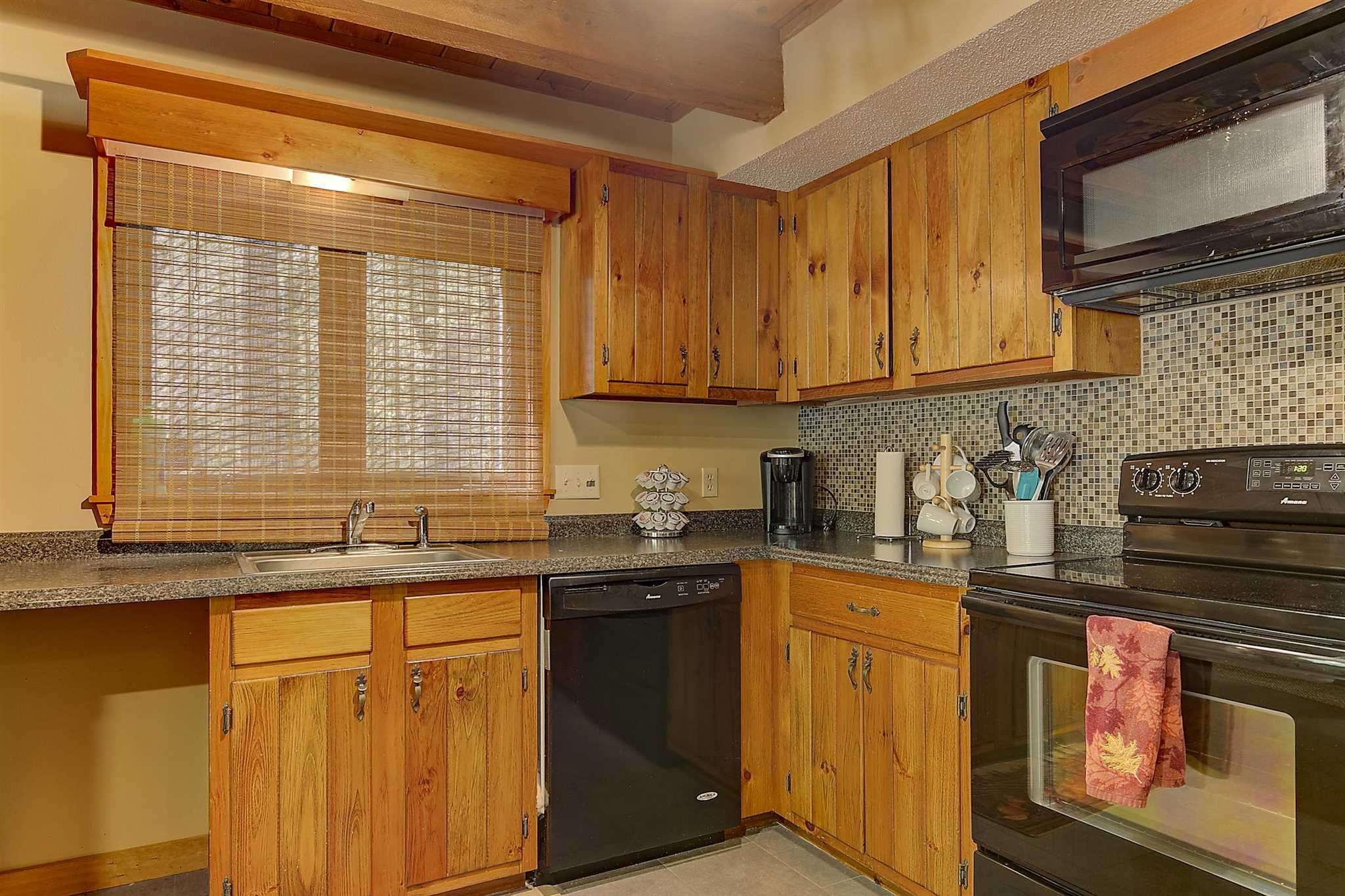 110 Suren Road, Unit 18 Conway, NH 03860 - Photo 9 of 28