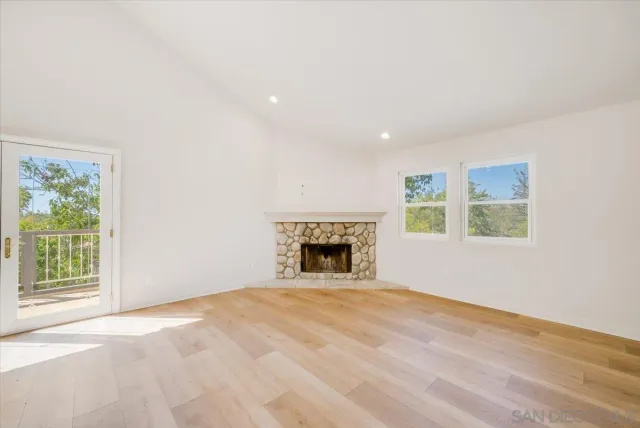 $1,950,000 | 2114 Vista Valle Verde Drive, Fallbrook, CA 92028