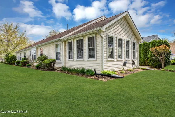 $569,000 | 6 Pine Valley Road, Lakewood, NJ 08701