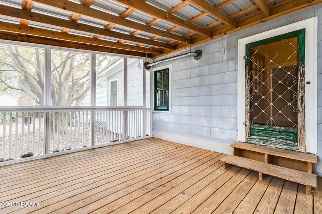 $1,350 | 201 South Orange Street, Lafayette, LA 70501