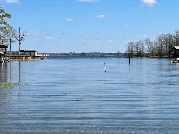 $515,000 | 1776 Lakeshore Drive, Hemphill, TX 75948