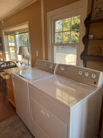 a close view of sink and tap