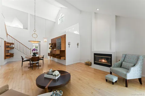 $1,095,000 | 1 Deerfoot Lane, Yonkers, NY 10710