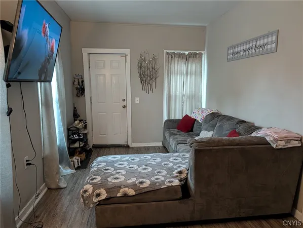 $144,900 | 162 Oak Street, Binghamton, NY 13905