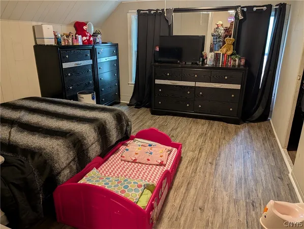 $144,900 | 162 Oak Street, Binghamton, NY 13905