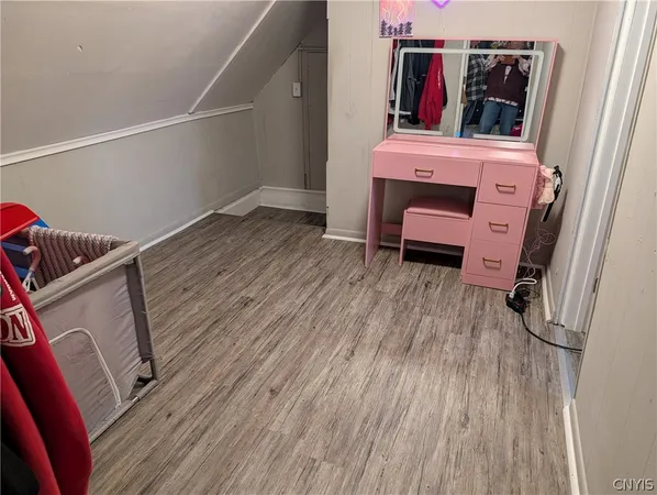 $144,900 | 162 Oak Street, Binghamton, NY 13905