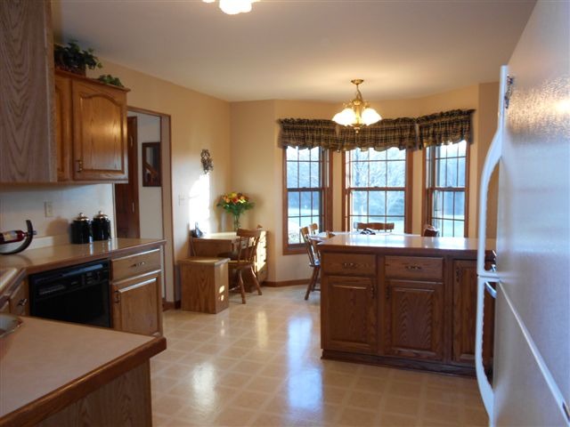 W2934 Lafayette Lane Elkhorn, WI 53121 - Photo 13 of 25