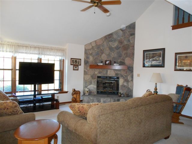 W2934 Lafayette Lane Elkhorn, WI 53121 - Photo 18 of 25