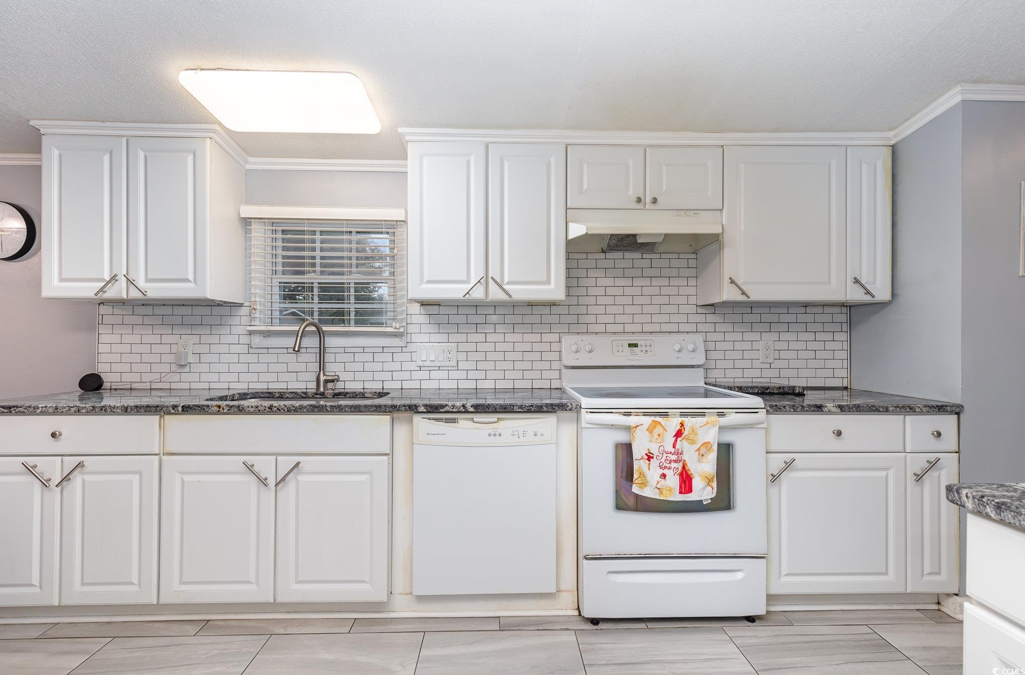 8618 Bragg Drive Myrtle Beach, SC 29588 - Photo 4 of 35