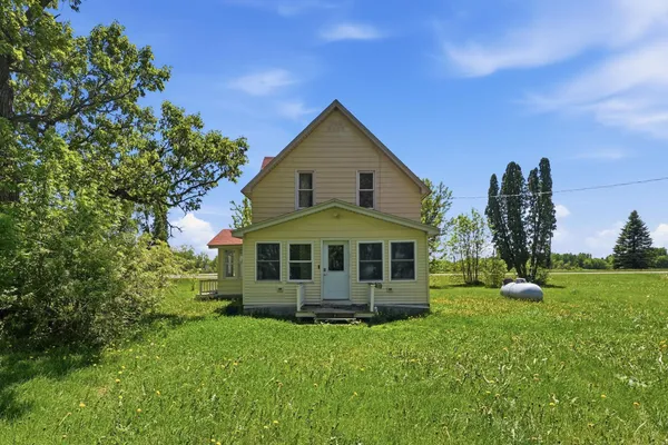 $249,900 | 8005 381st Avenue Northwest, Dalbo, MN 55017