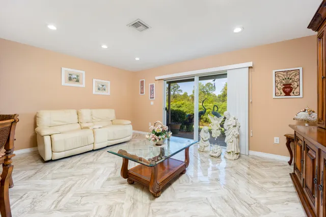 $310,000 | 2974 Southeast Lexington Lakes Drive, Stuart, FL 34994