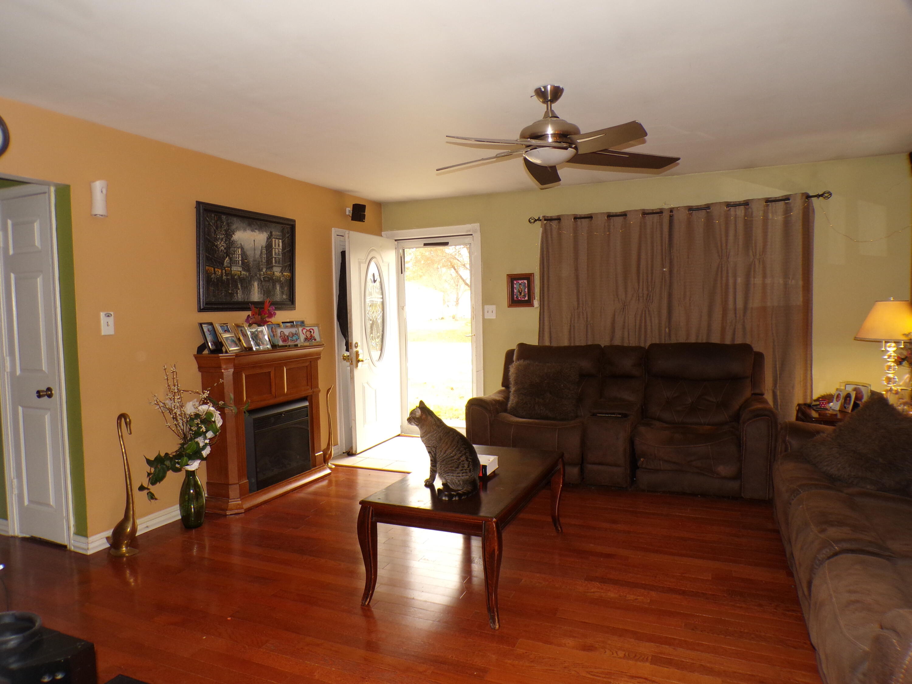 1643 North Indiana Place Griffith, IN 46319 - Photo 12 of 27 3000x2250
