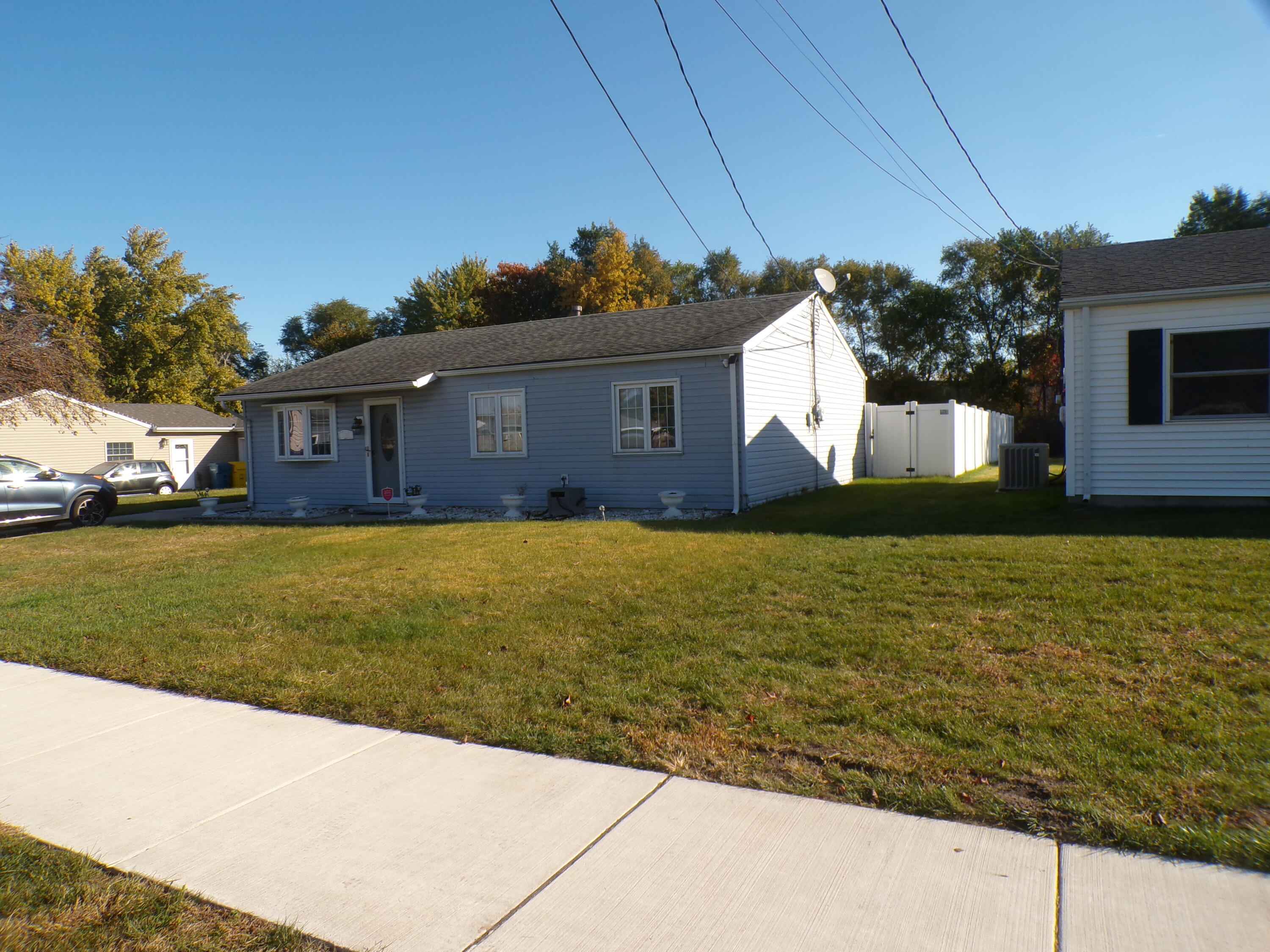 1643 North Indiana Place Griffith, IN 46319 - Photo 2 of 27 3000x2250