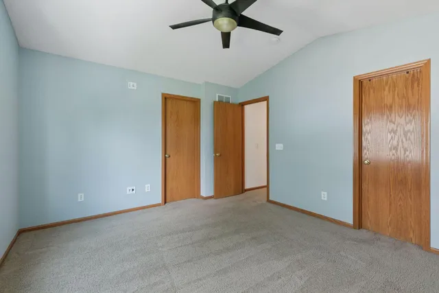 $253,000 | 2732 Wagon Wheel Curve, Chaska, MN 55318