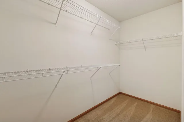 $253,000 | 2732 Wagon Wheel Curve, Chaska, MN 55318