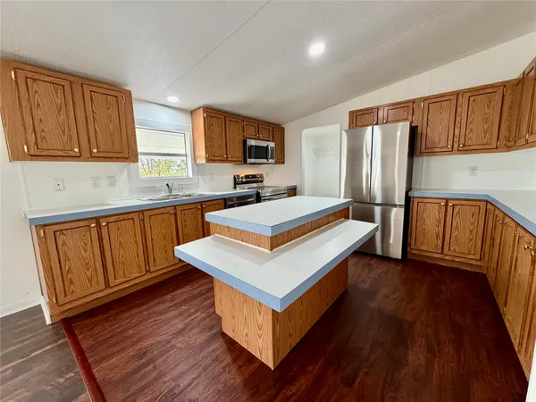 $2,000 | 831 Rolling Block Drive, Liberty Hill, TX 78642