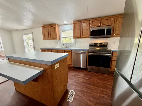$2,000 | 831 Rolling Block Drive, Liberty Hill, TX 78642
