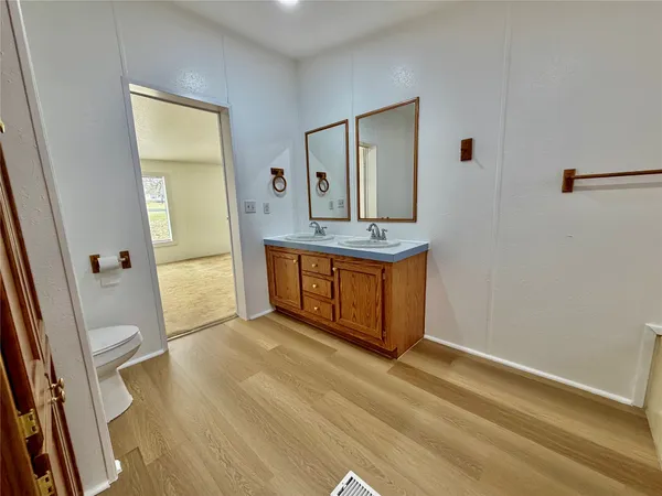 $2,000 | 831 Rolling Block Drive, Liberty Hill, TX 78642