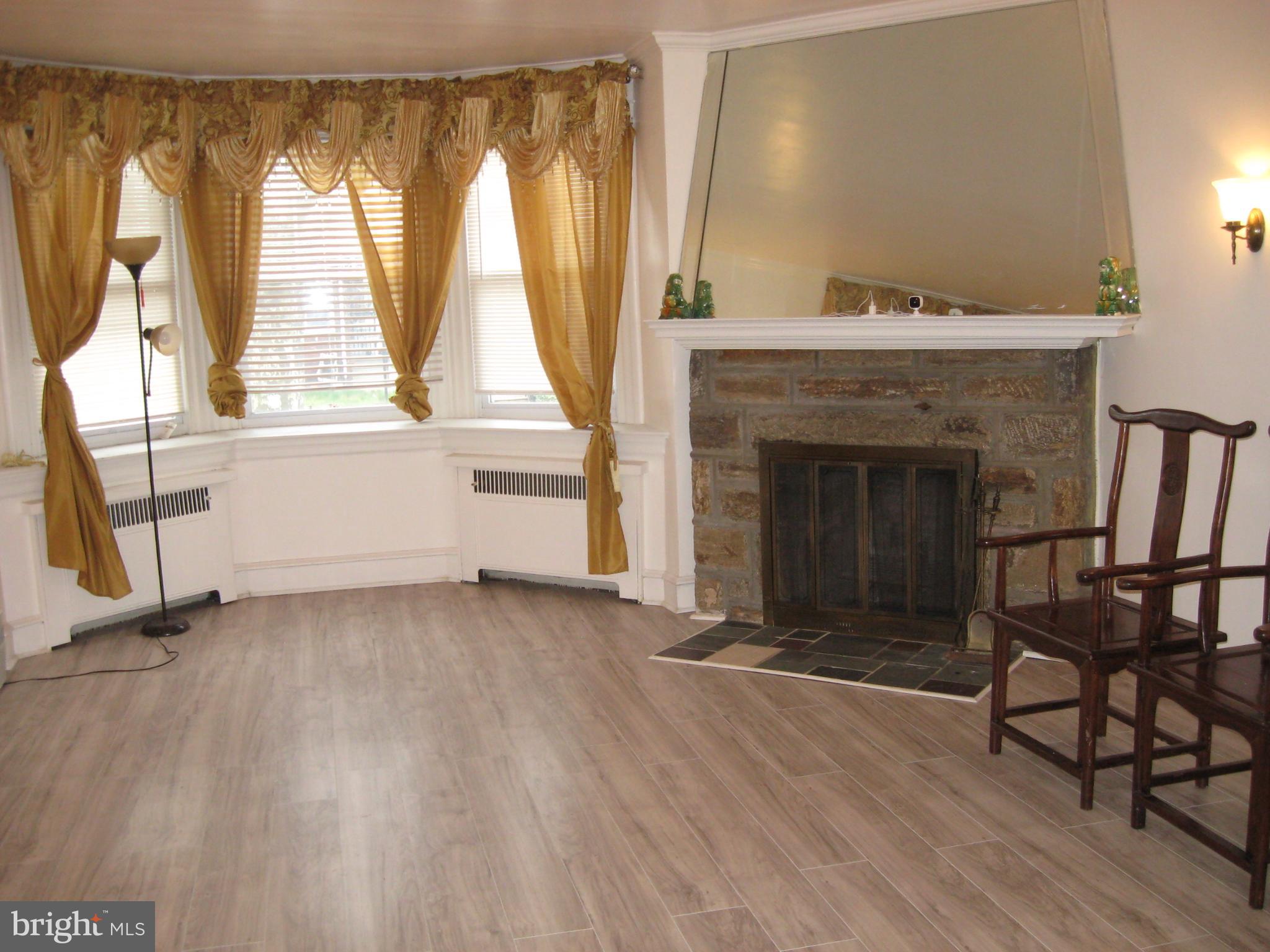 2220 Rhawn Street Philadelphia, PA 19152 - Photo 3 of 22 Gallery Image 3