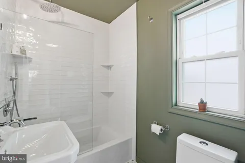 $825,000 | 11 East Mason Avenue, Alexandria, VA 22301