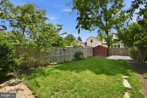 $825,000 | 11 East Mason Avenue, Alexandria, VA 22301