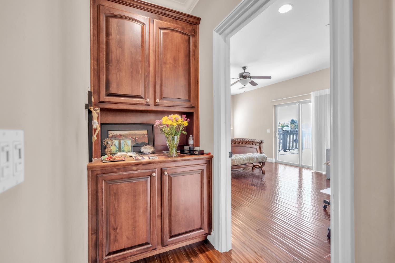 8654 Bradshaw Road Elk Grove, CA 95624 - Photo 14 of 39