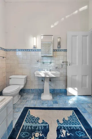 $750,000 | 718 State Street, Chester, IL 62233