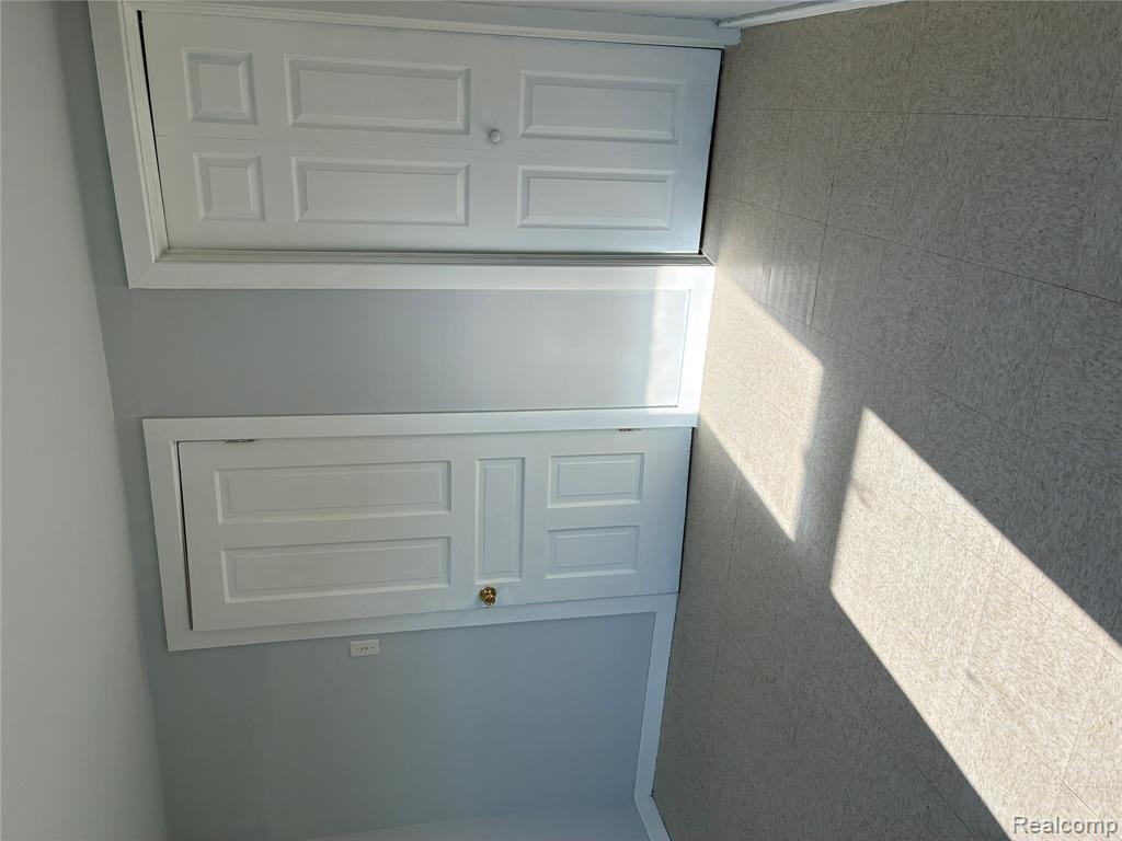1214 Root Street Flint, MI 48503 - Photo 29 of 34