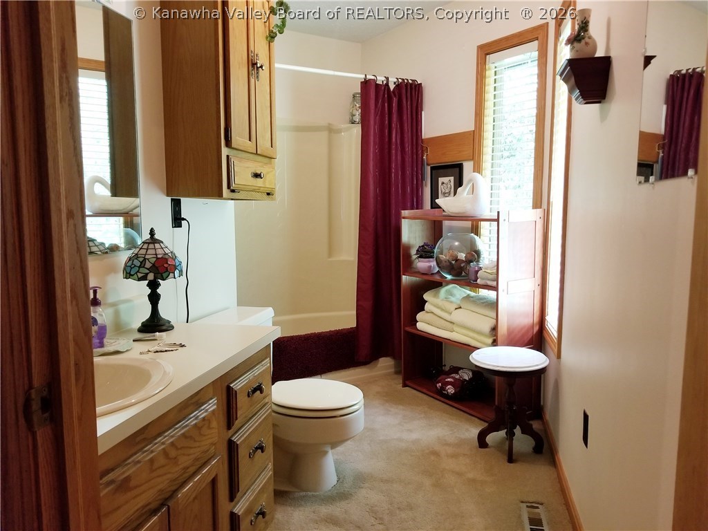896 Random Road Ripley, WV 25271 - Photo 12 of 29 Gallery Image 12