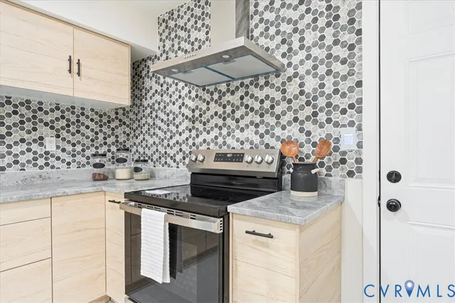 $495,000 | 3154 Martin Johnson Road, Chesapeake, VA 23323