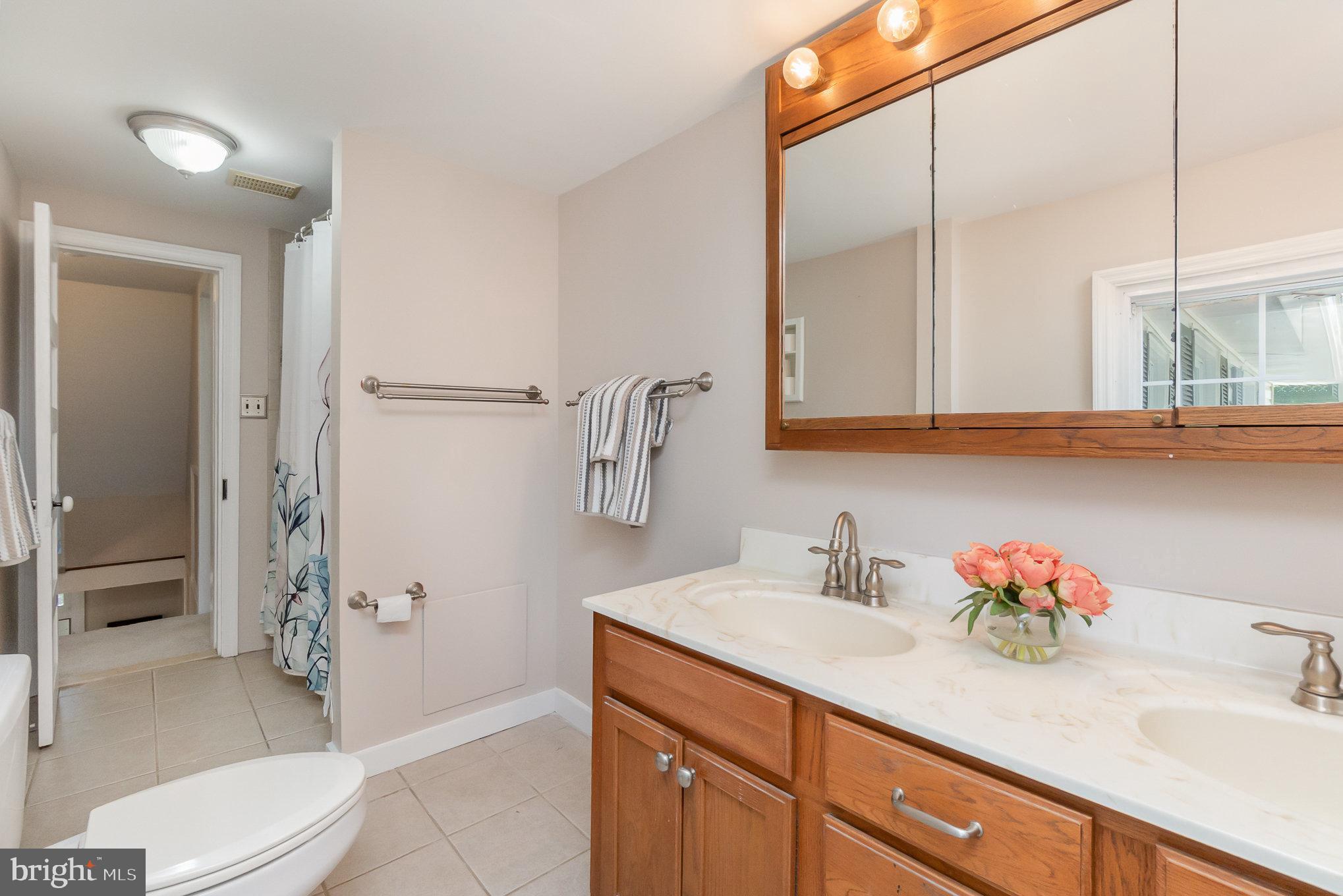 3247 Forge Hill Road Street, MD 21154 - Photo 36 of 49 2nd level Full Bath
