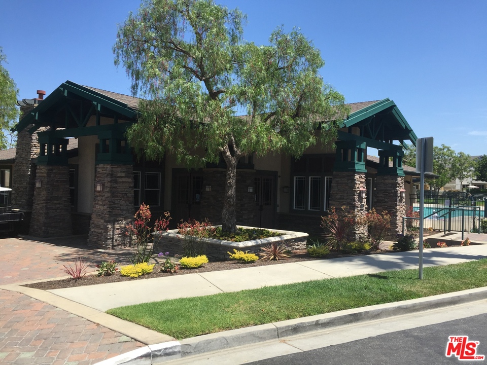 17665 Peachtree Lane Carson, CA 90746 - Photo 3 of 9