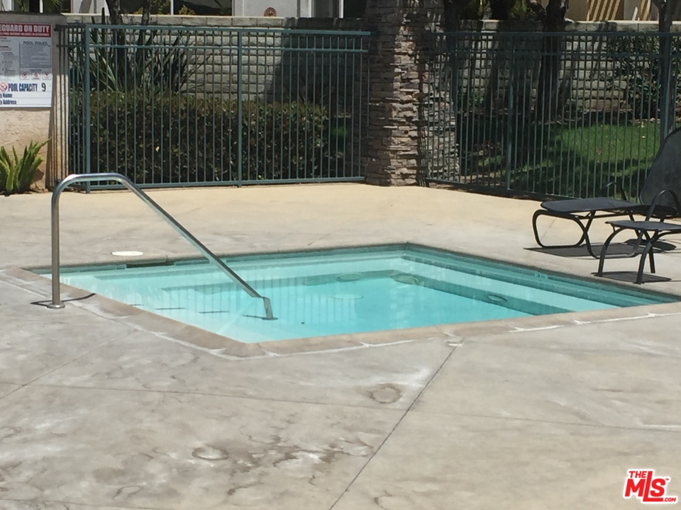 17665 Peachtree Lane Carson, CA 90746 - Photo 5 of 9