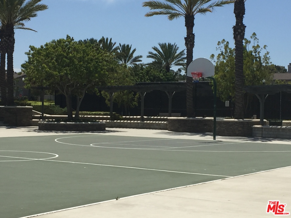 17665 Peachtree Lane Carson, CA 90746 - Photo 6 of 9