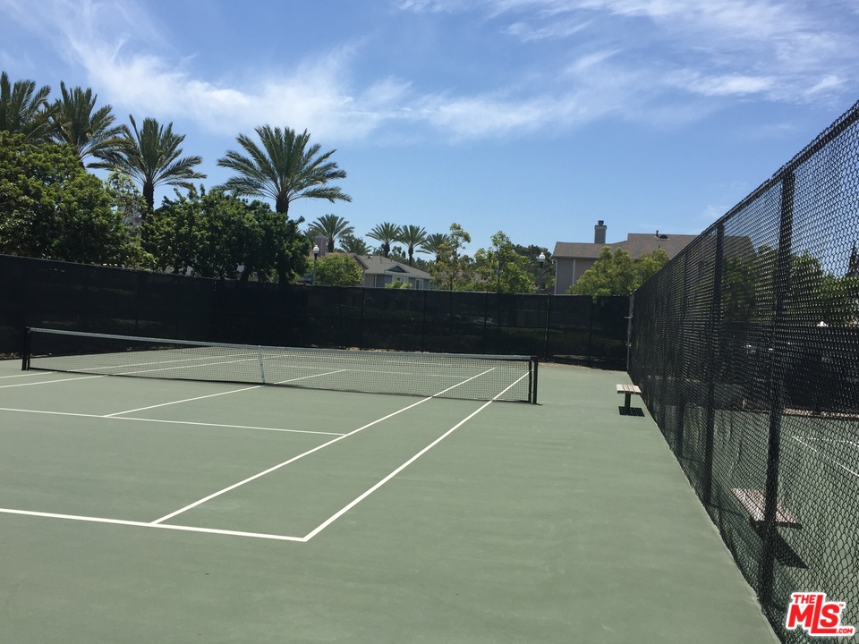 17665 Peachtree Lane Carson, CA 90746 - Photo 7 of 9