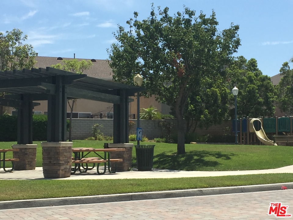 17665 Peachtree Lane Carson, CA 90746 - Photo 9 of 9