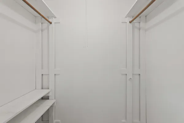 $2,100 | 2310 Anthony Lane, Pearland, TX 77581