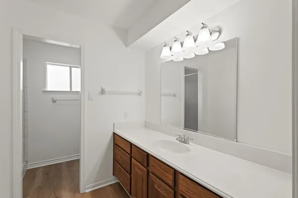 $2,100 | 2310 Anthony Lane, Pearland, TX 77581