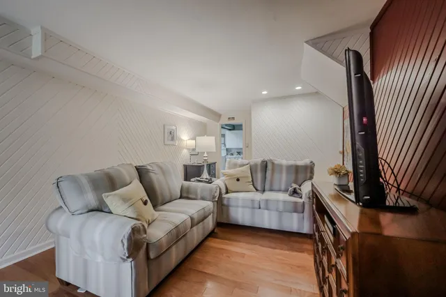 $415,000 | 108 Casho Mill Road, Newark, DE 19711