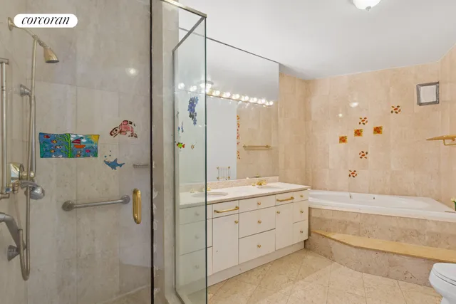 $4,250,000 | 1965 Broadway, Unit 21B | Upper West Side